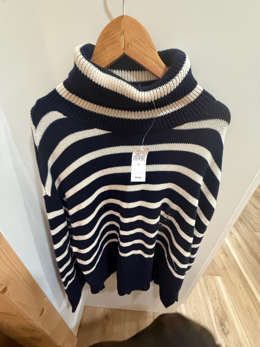 Gap sz small women’s turtleneck sweater blue and white stripe new with tags